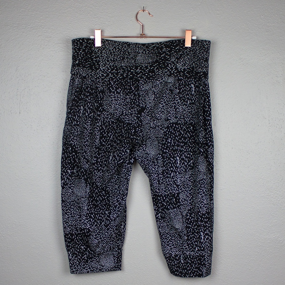 Fabletics Hamilton Foldover Star Pattern Sweatpant - image 2